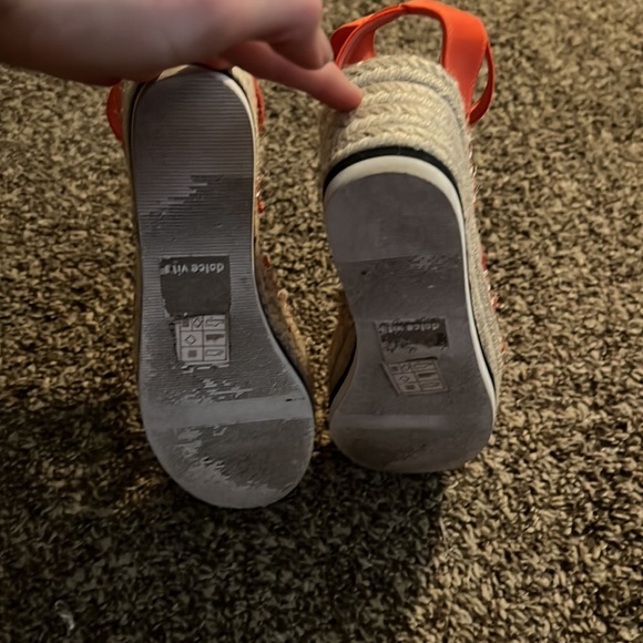 Platform Sandals - Picture 4 of 4